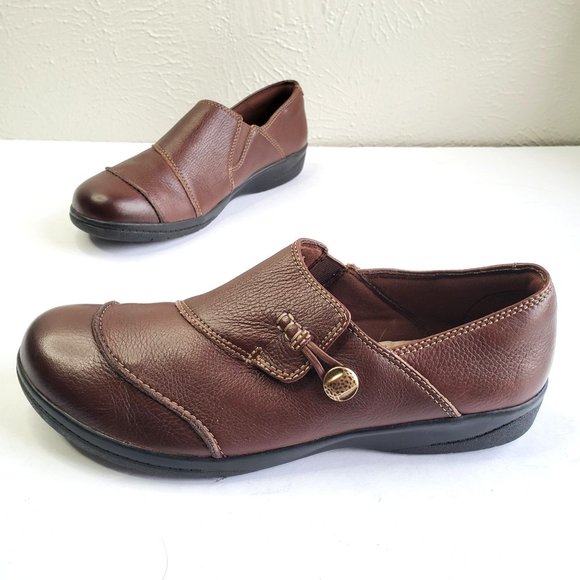 Clarks Shoes - Clarks Soft Cushioned Comfort Loafer Shoes Size 11 Brown Leather Slip On Loafers